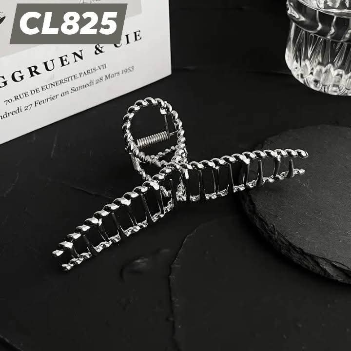 Cl825
