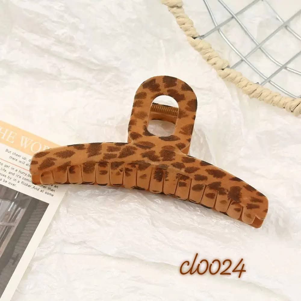 cl0024 claw/punch clip