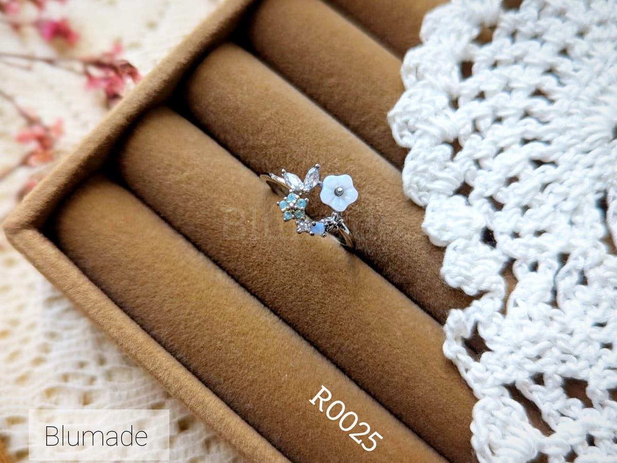 R0025 Ring