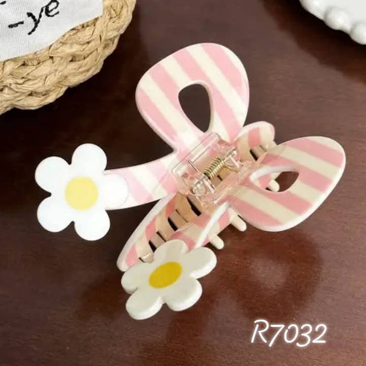 R7032 claw clip