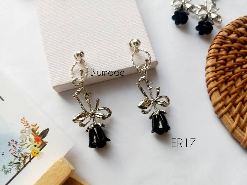 ER17 Earring