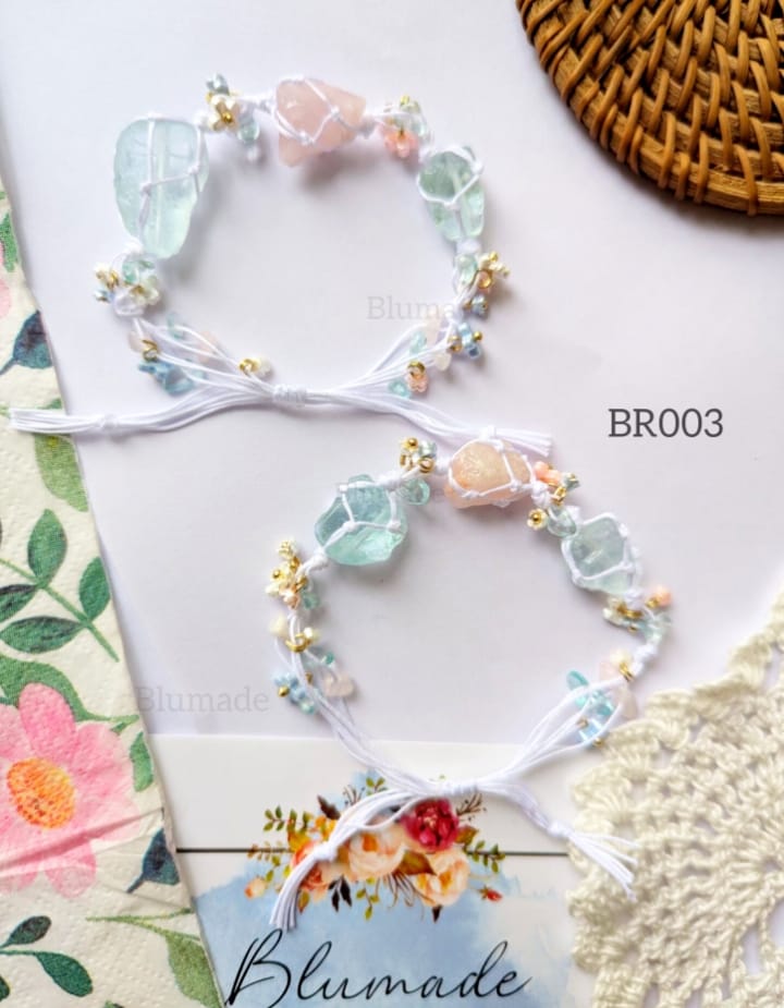 BR003 Natural quartz stone bracelet