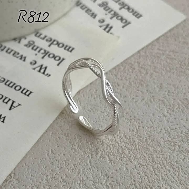 R812 Ring-adjustable