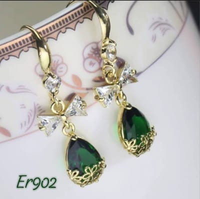 901,902 Earring-slide to see more_img_0