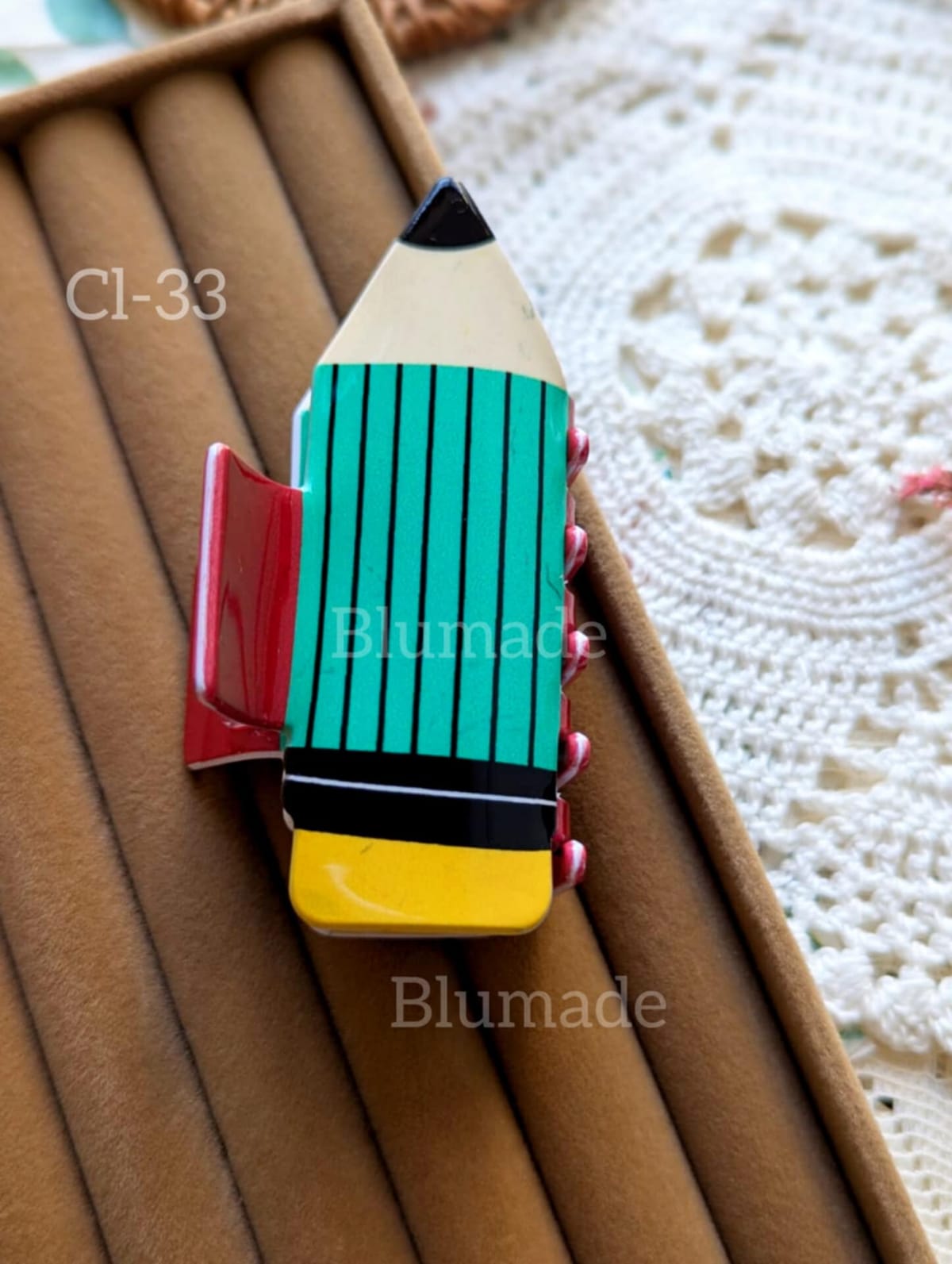 CL-33 claw