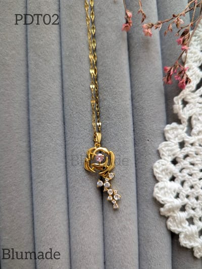 pdt02 locket_img_0